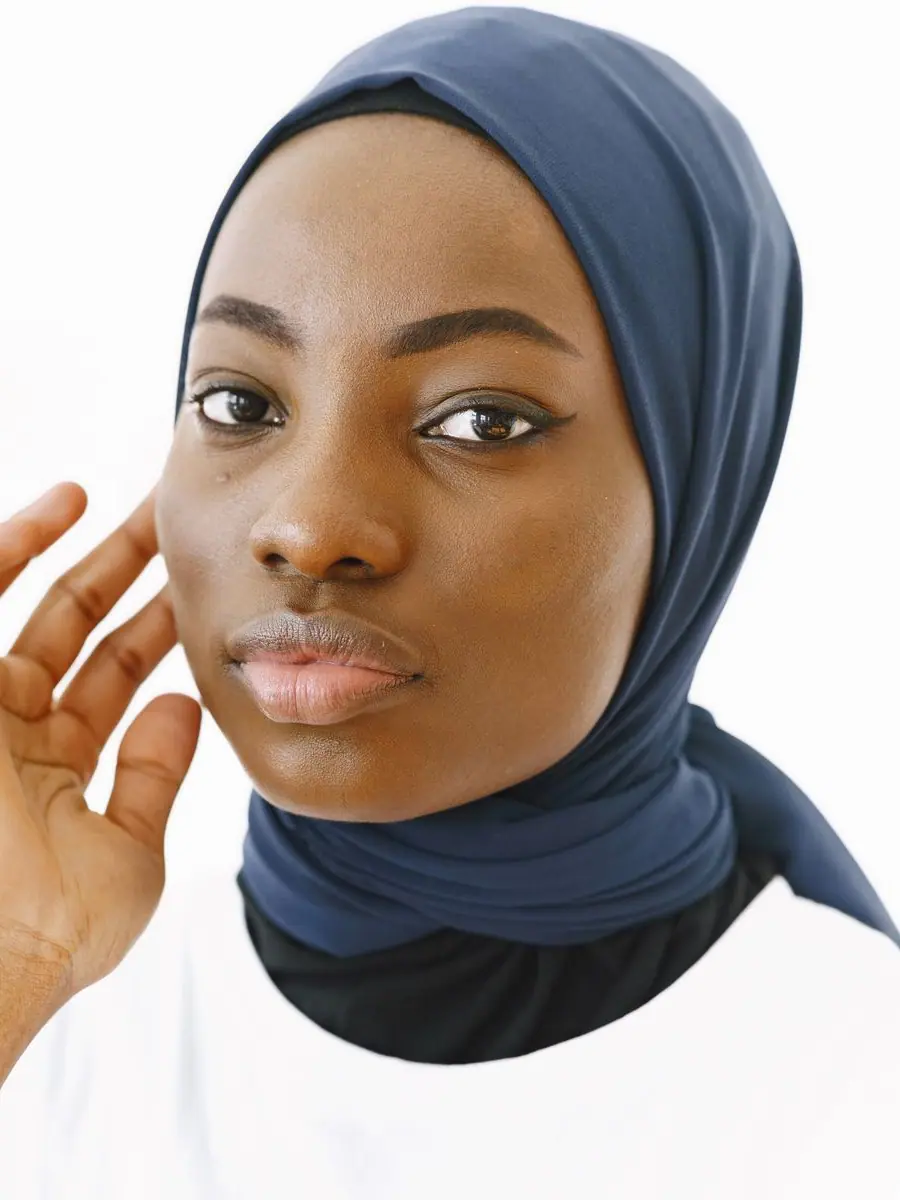 Hijab Voal Segi Empat warna Malam — foto 1