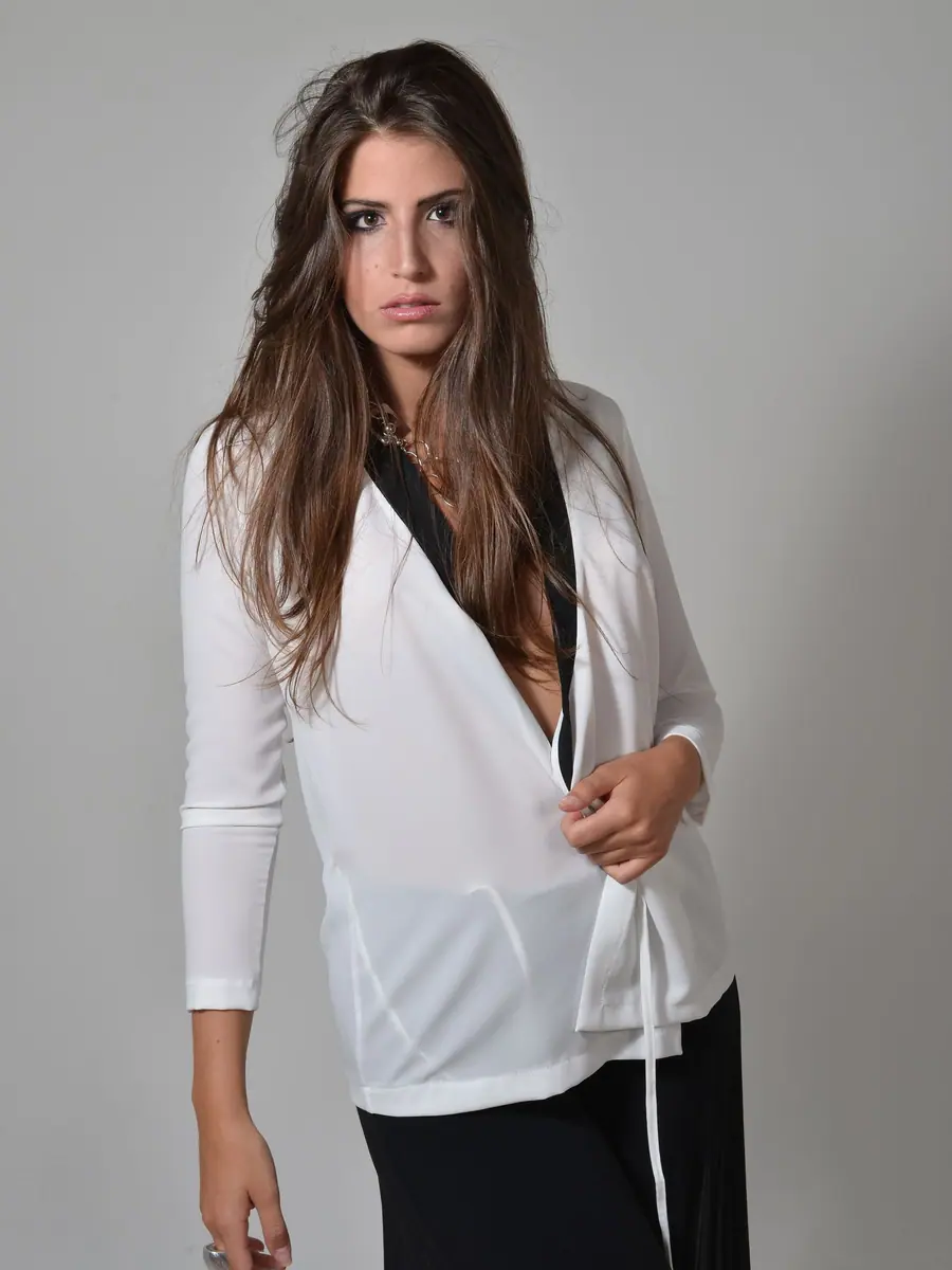 Blus Lilit Putih warna Putih — foto 1